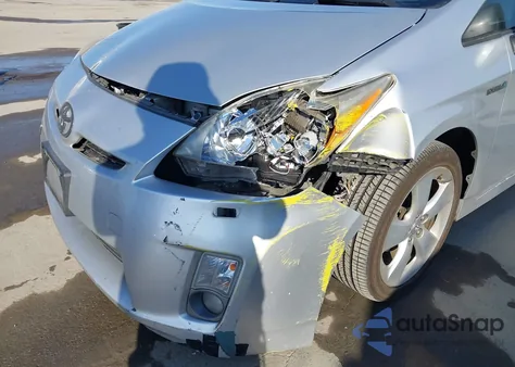 2010 Toyota Prius V z USA, uszkodzony, nr VIN JTDKN3DU4A0161364